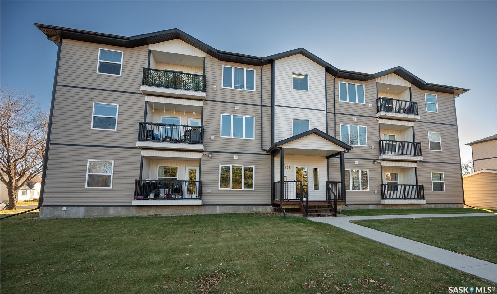 Property Photo:  138 Catherine Street 302  SK S3N 4J5 
