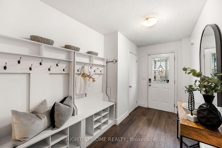 Property Photo:  65 Sprucedale Way 31  ON L1N 9T9 