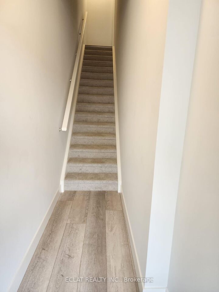 Property Photo:  15-990 Deveron Crescent  ON N5Z 5A4 