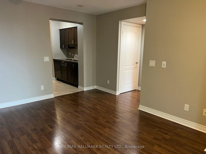 Property Photo:  60 Town Centre Court 1205  ON M1P 0B1 