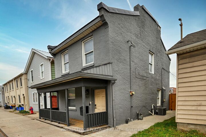 Property Photo:  249 Wellington Street N  ON L8L 5A7 