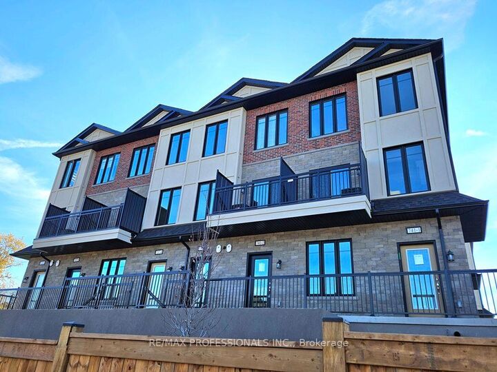 Property Photo:  741 Front Royal Street 2  ON L4Y 0G6 