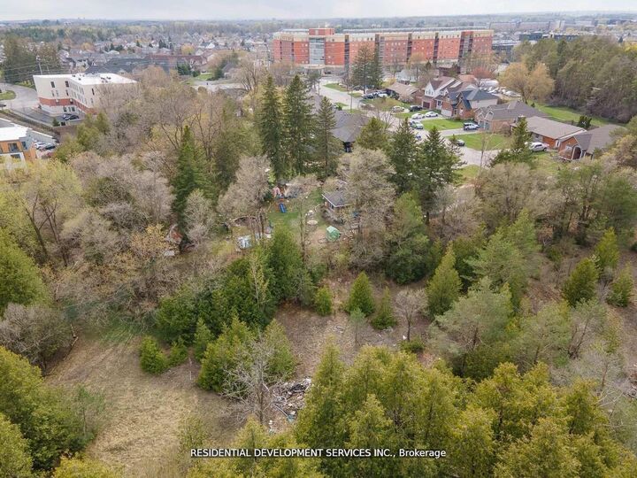Property Photo:  23 Selleck Lane  ON L1G 3Y2 
