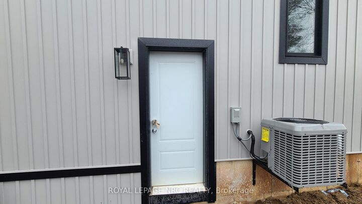 Property Photo:  318 River Road Lower  ON L3B 2S4 