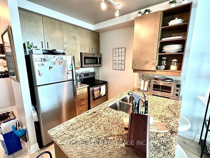 Property Photo:  100 John Street 2509  ON L6W 0A8 