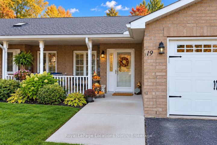 Property Photo: 19 Meadow Lane ON L9Z 0A2