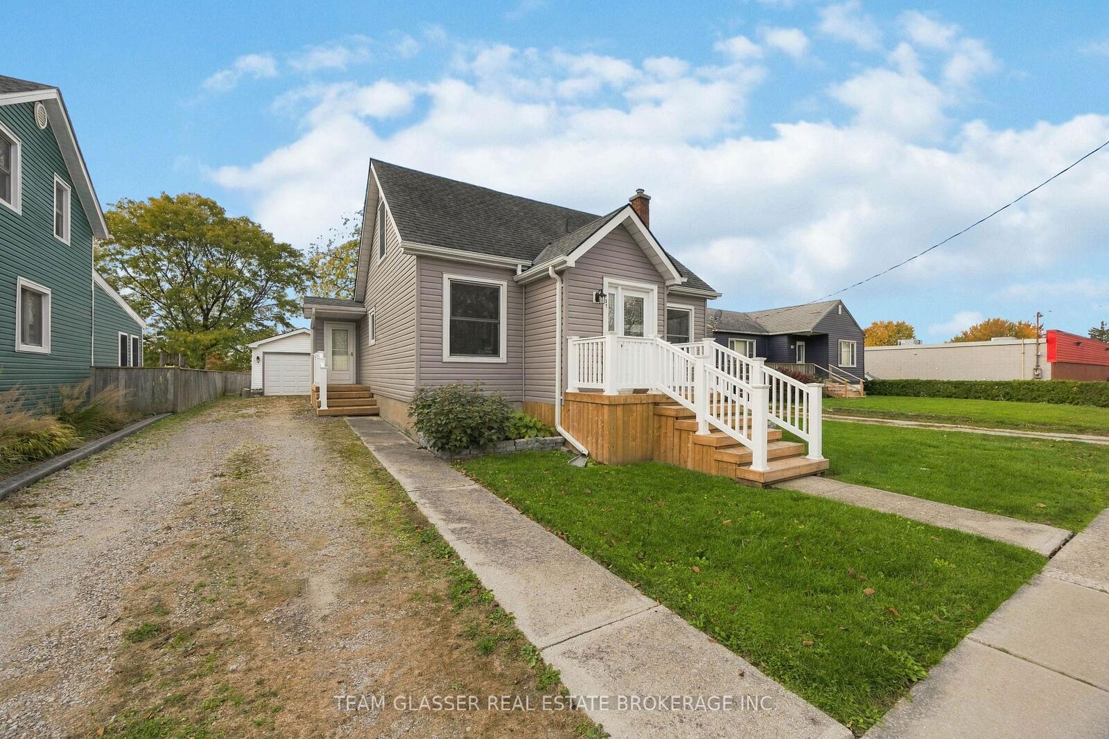 Property Photo:  197 Paget Street  ON N0N 1G0 