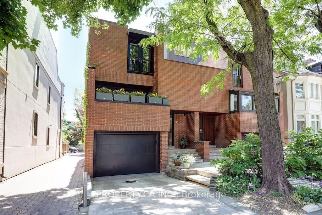 Property Photo:  95 Balmoral Avenue  ON M4V 1J5 