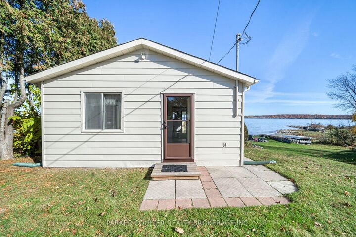 Property Photo:  19 Sallows Drive  ON L0K 2A0 