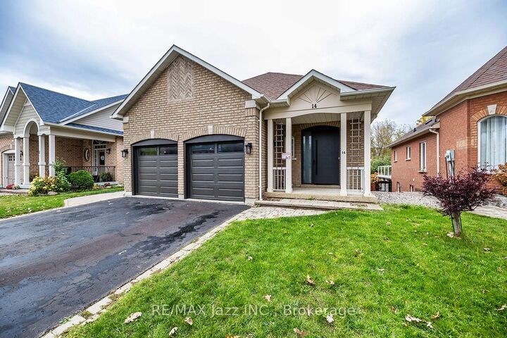 Property Photo: 14 Arnold Crescent Lower ON L1M 1J1