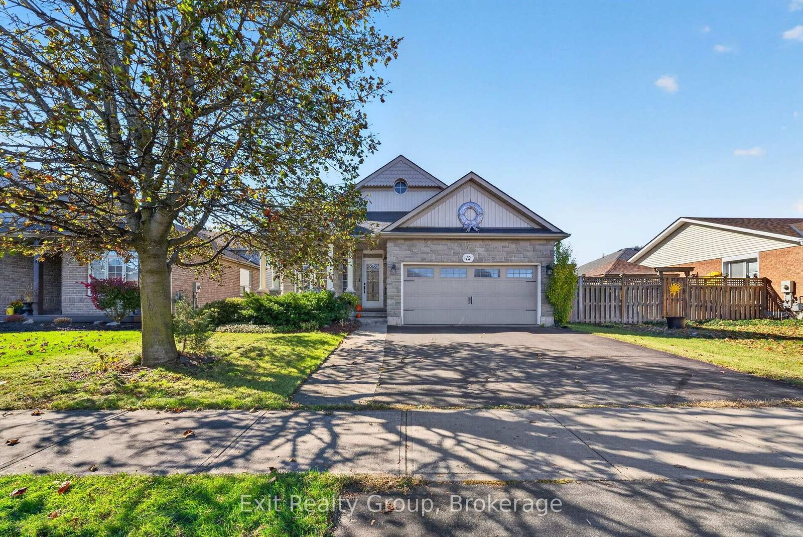 Property Photo:  12 Huron Lane  ON K8N 5X5 