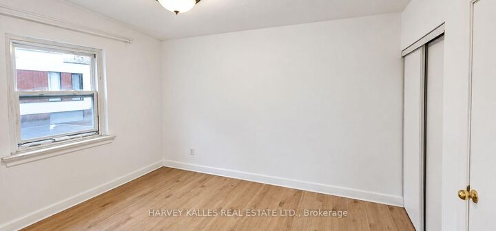 Property Photo:  2905 St Clair Avenue E 6  ON M4B 1N5 