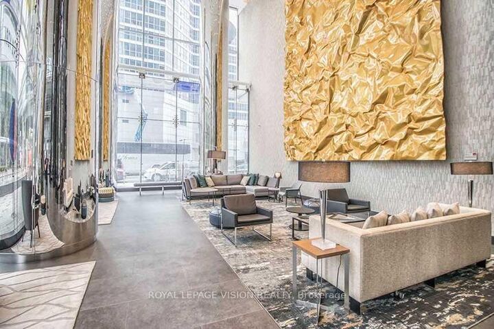 Property Photo: 10 York Street 5713 ON M5J 2Z2