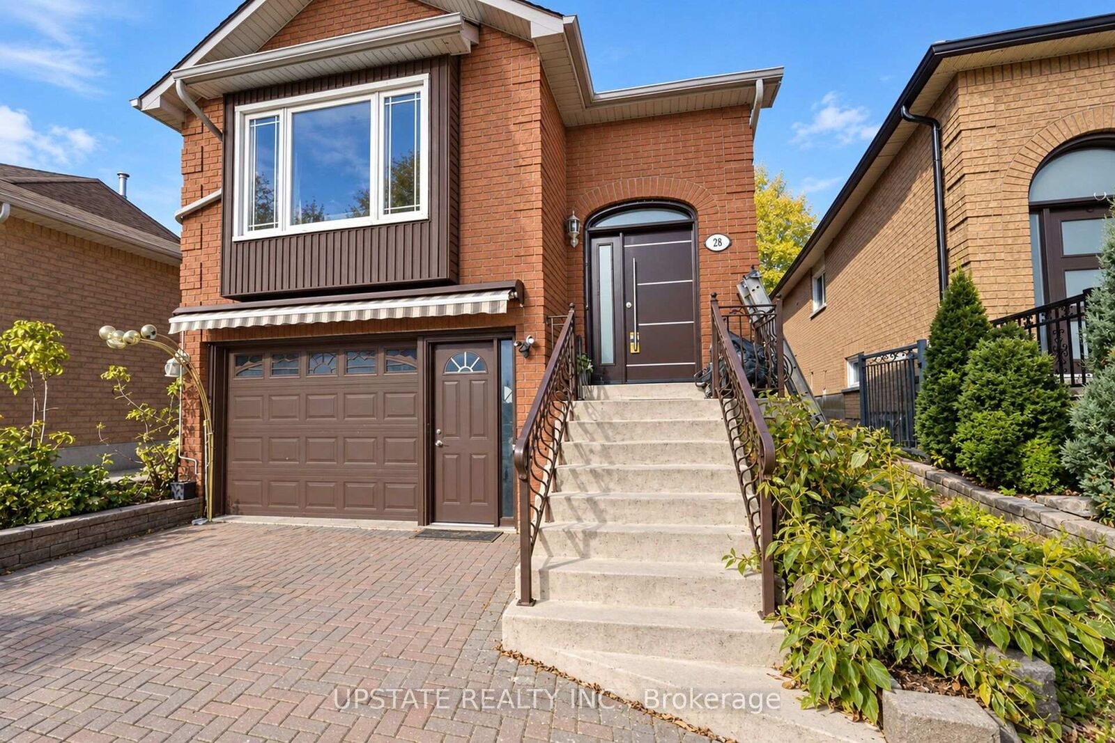 Property Photo:  28 Braemore Road  ON L6X 1E5 