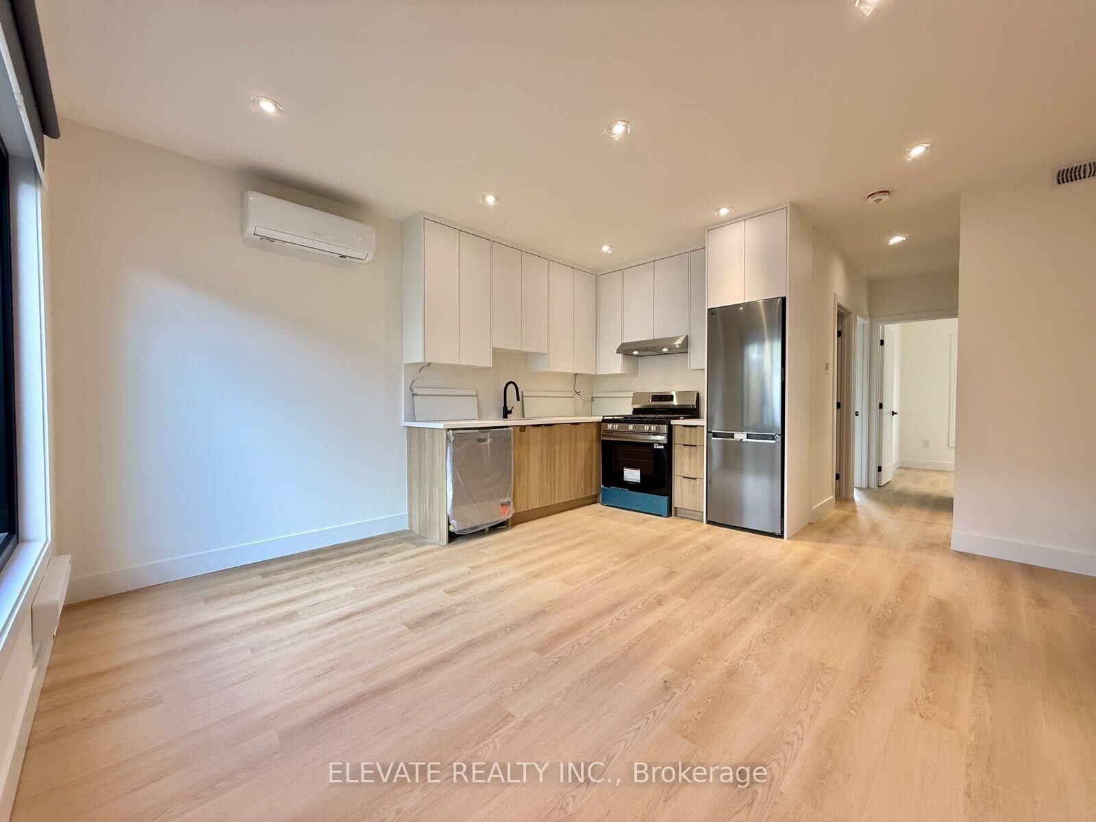 Property Photo:  396 Nairn Avenue 5  ON M6E 4J3 