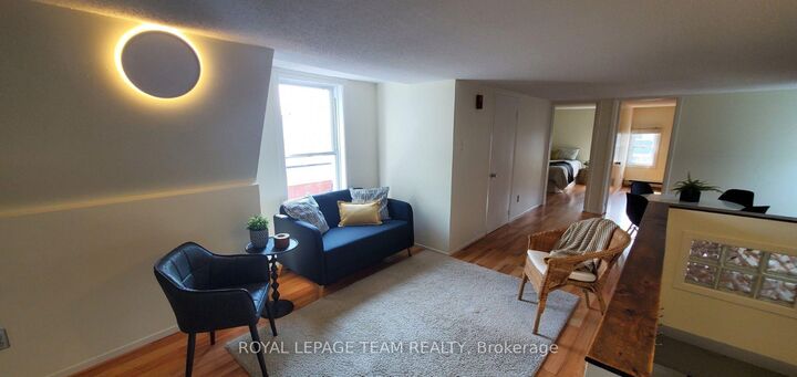 Property Photo:  613 Gilmour Street 4  ON K1R 5L7 