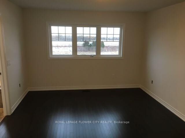 Property Photo:  40 Davenfield Circle Upper  ON L6P 4M2 