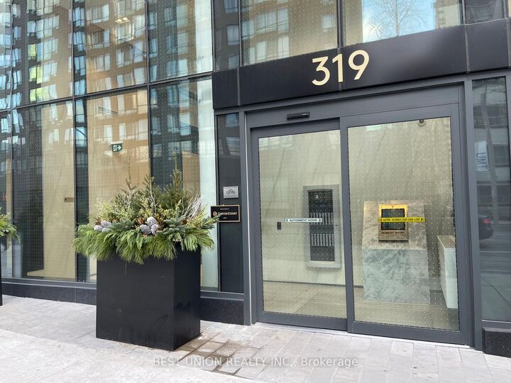 Property Photo:  319 Jarvis Street 4705  ON M5B 0C8 