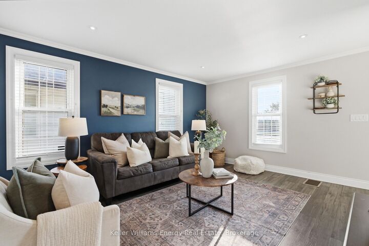 Property Photo:  359 Ritson Road N  ON L1G 5P9 