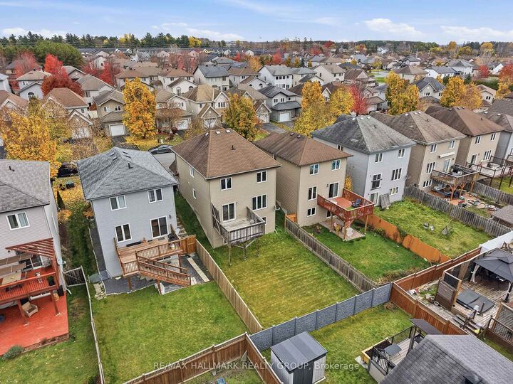 Property Photo:  266 Mica Street  ON K4K 0E2 