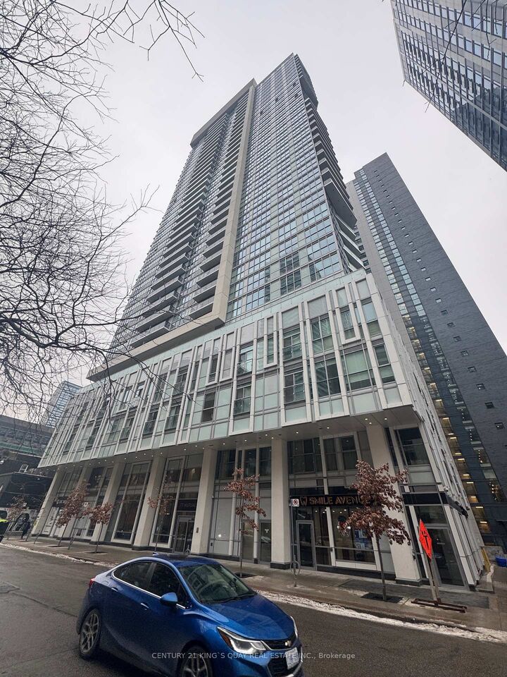 Property Photo:  77 Mutual Street 2103  ON M5B 0B9 