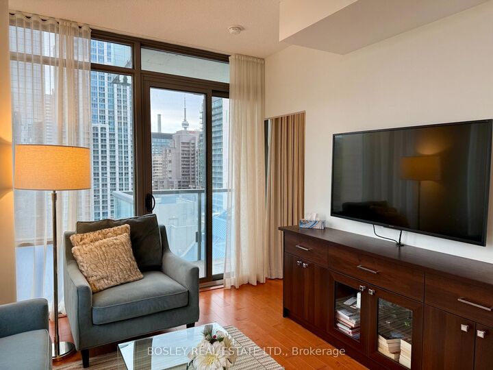 Property Photo:  38 Grenville Street 2107  ON M4Y 1A5 