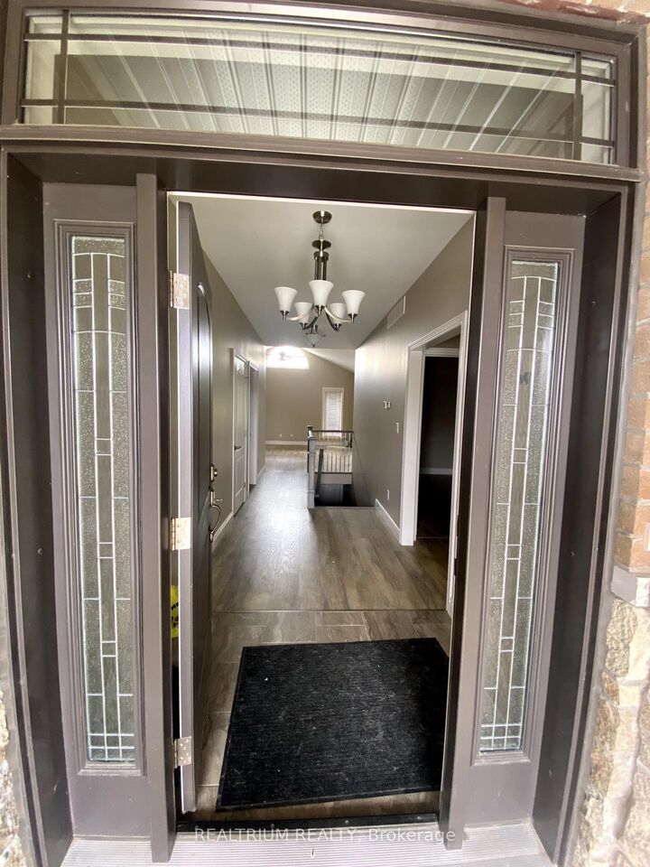 Property Photo:  31 Covington Crescent  ON K8N 0K9 