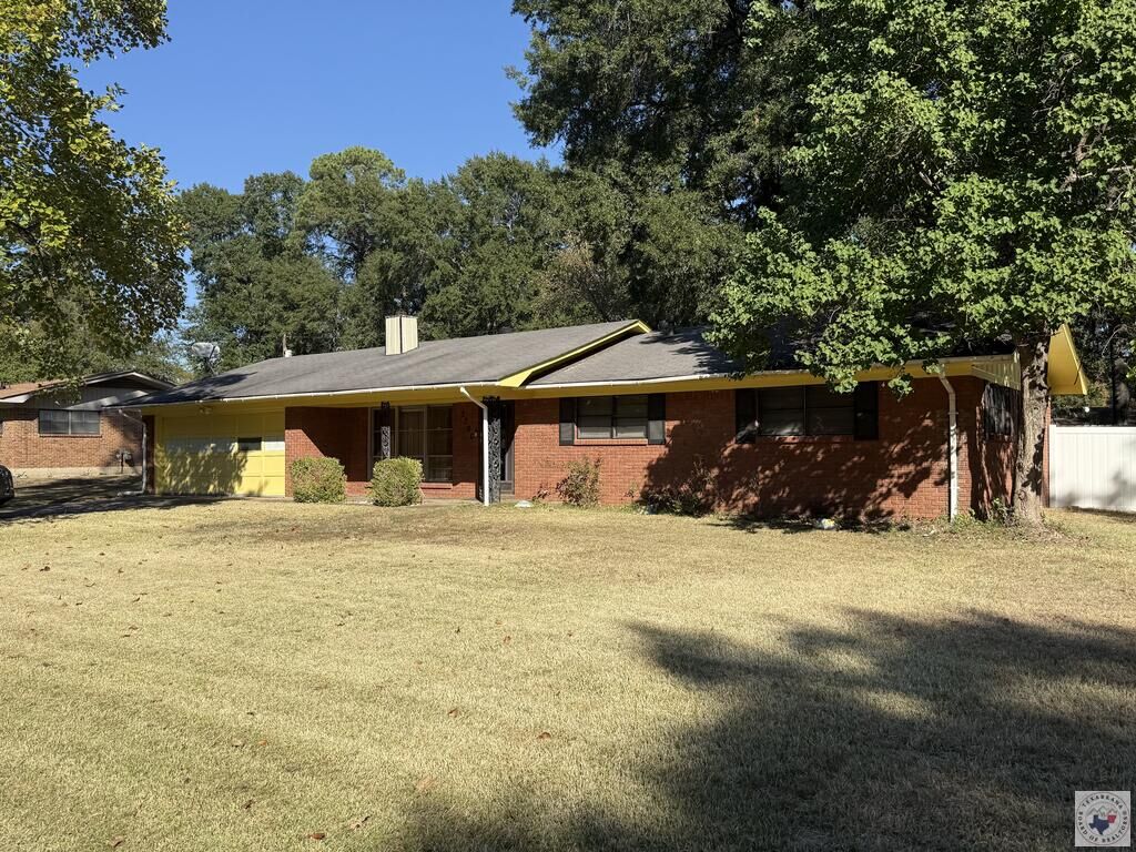 Property Photo:  3706 Central  AR 71854 