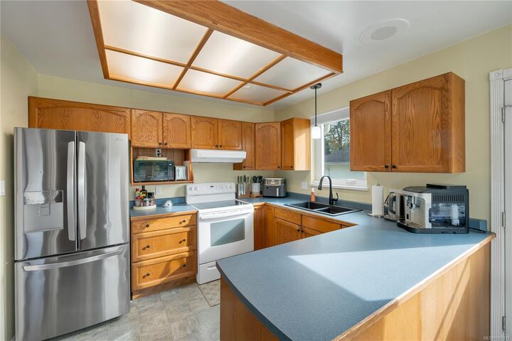 Property Photo:  1154 Blesbok Rd  BC V9W 7X6 