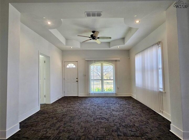 Property Photo:  101 S Walnut Street  TX 76377 