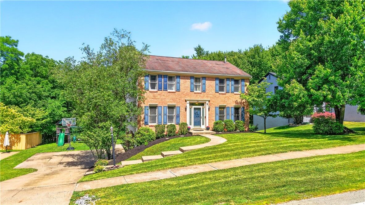 Property Photo: 7020 Franklin Road PA 16046