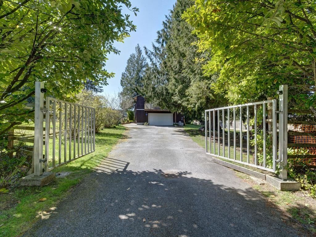 Property Photo: 12577 Warnock Road BC V0N 2H1