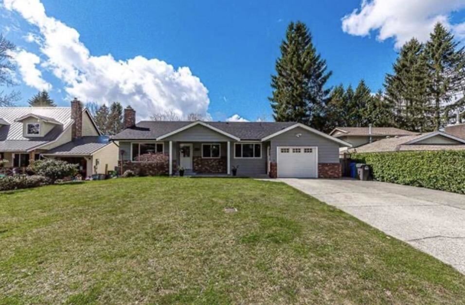 Property Photo:  3633 Burnside Drive  BC V4A 5M3 