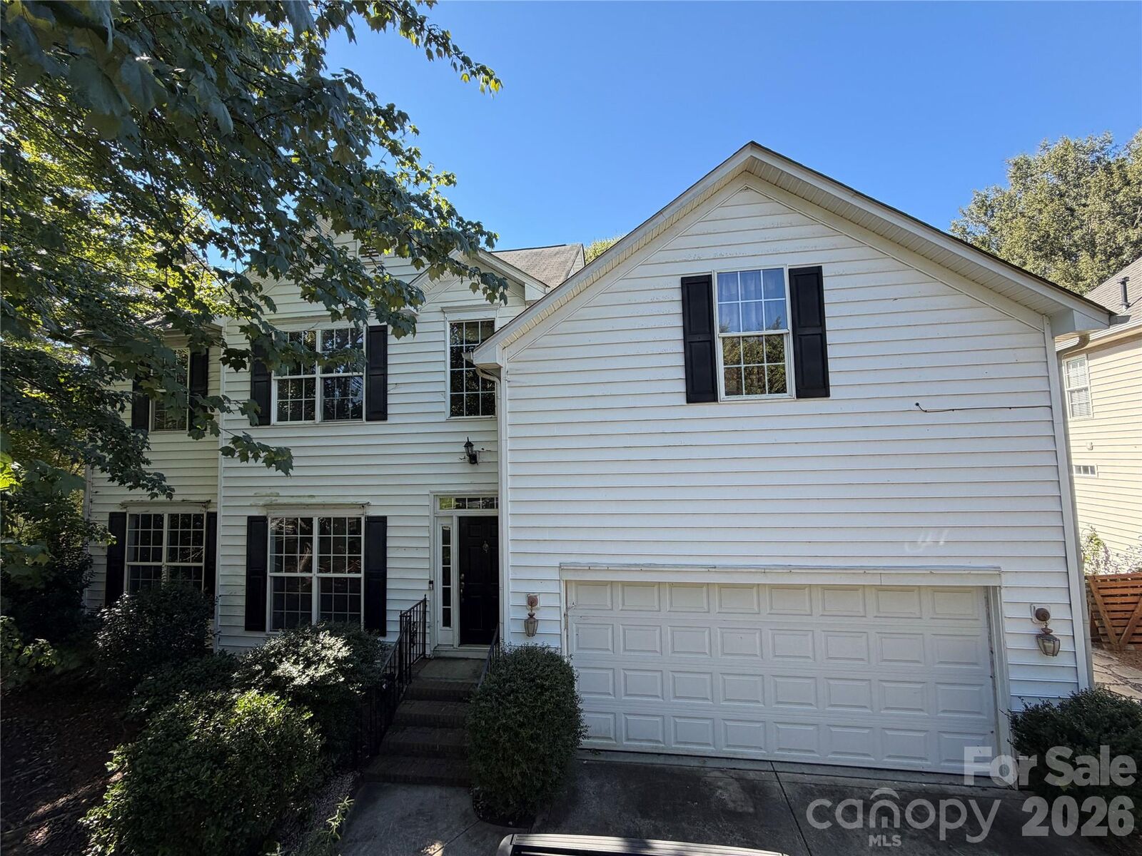 Property Photo: 414 Basingdon Court NC 28173