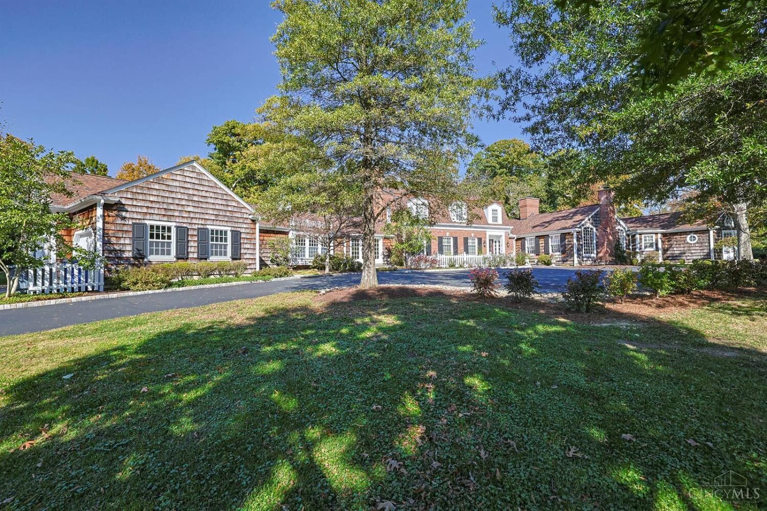 Property Photo:  9350 Whitegate Lane  OH 45243 