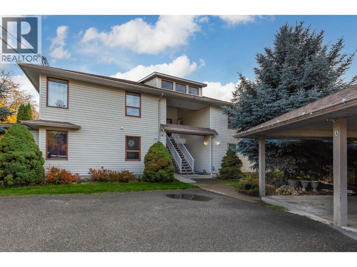 Property Photo:  2195 Rosedale Avenue D  BC V0E 1B1 