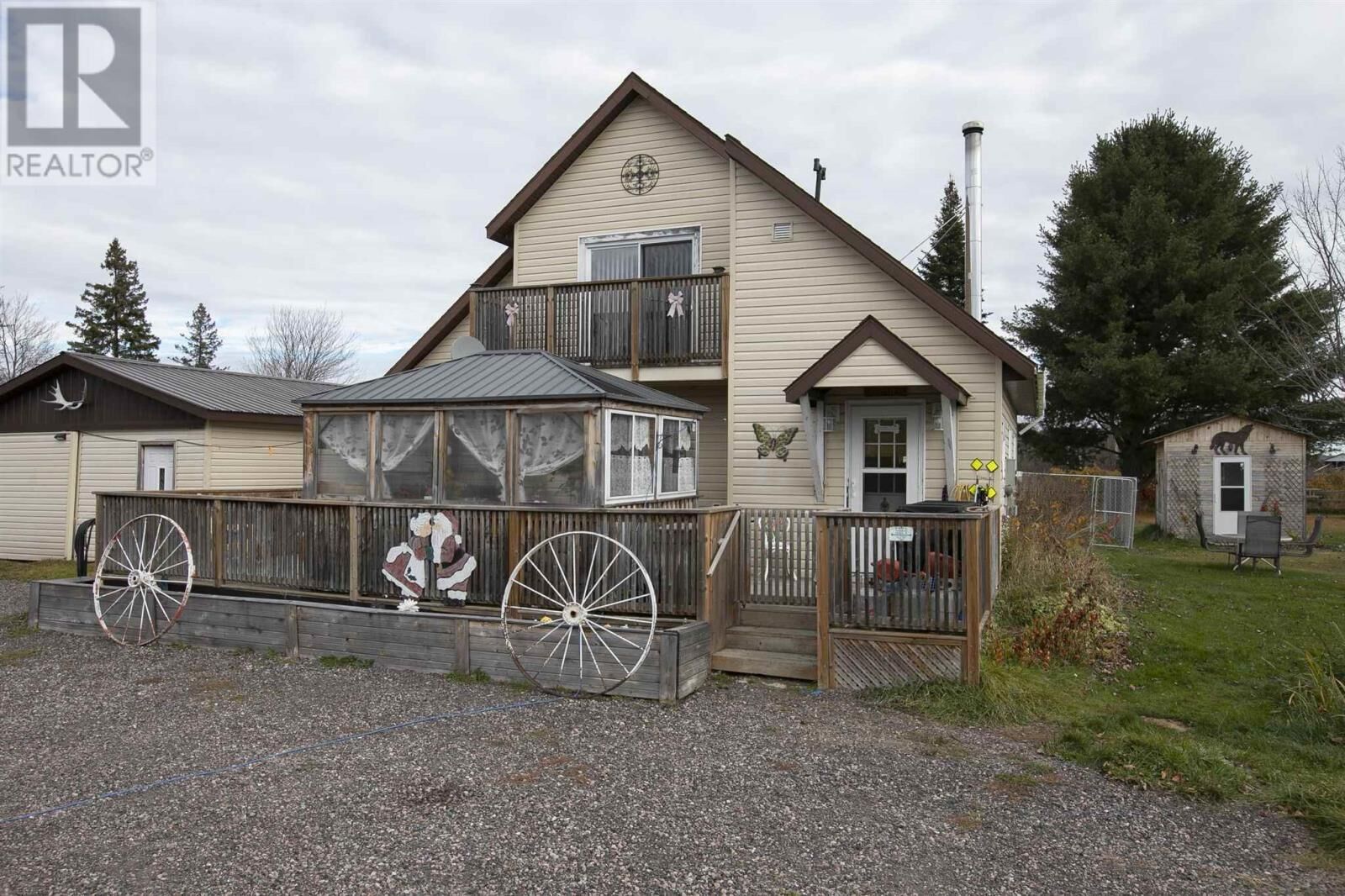 Property Photo: 198 River Rd ON P0R 1L0