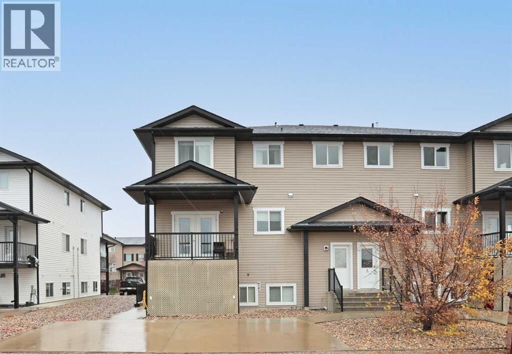 Property Photo: 211 17 Street East AB T1R 1R2