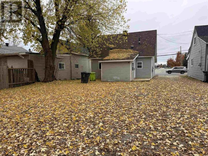 Property Photo: 682 Wellington St ON P6C 3V2