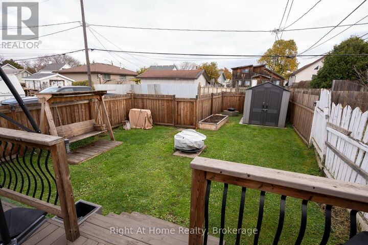 Property Photo:  828 McIntosh Street  ON P7C 3A6 