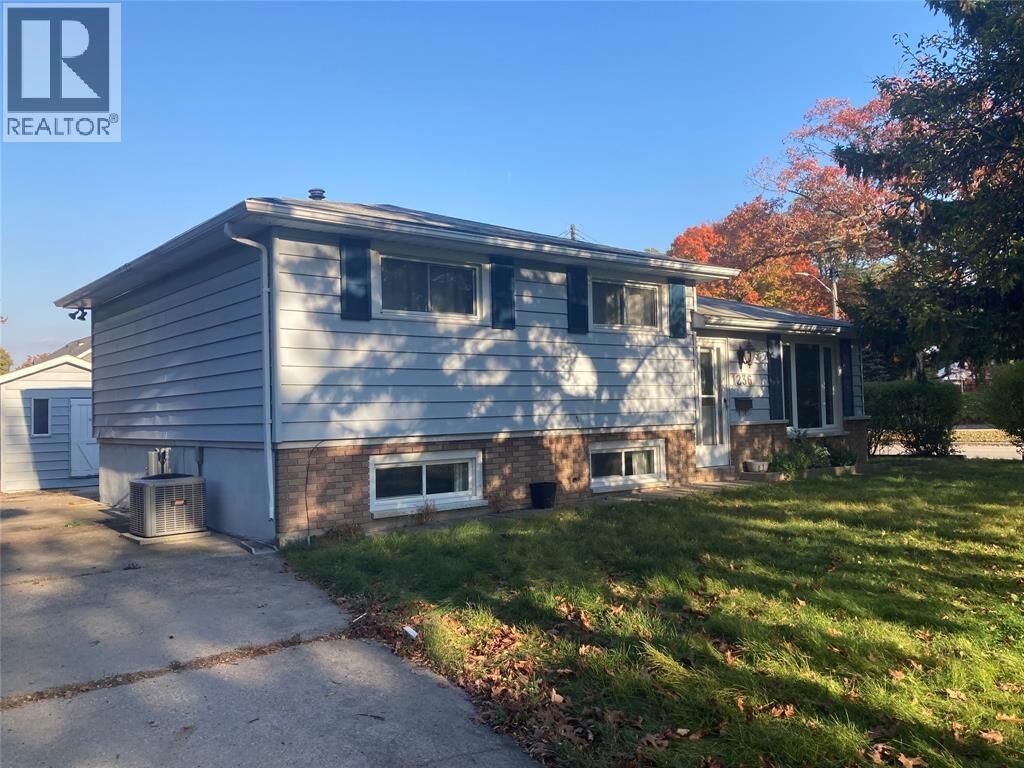 Property Photo:  1236 Kim Street  ON N7V 3T2 