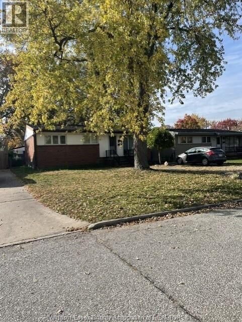 Property Photo:  1203 Belleperche  ON N8S 3C4 