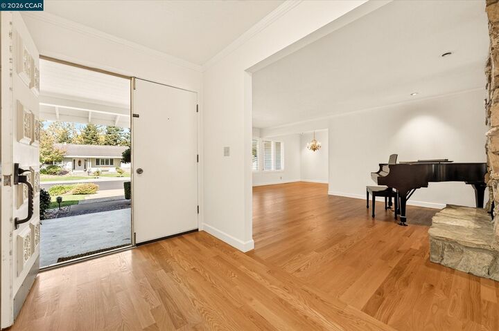Property Photo: 2233 Belford Dr CA 94598