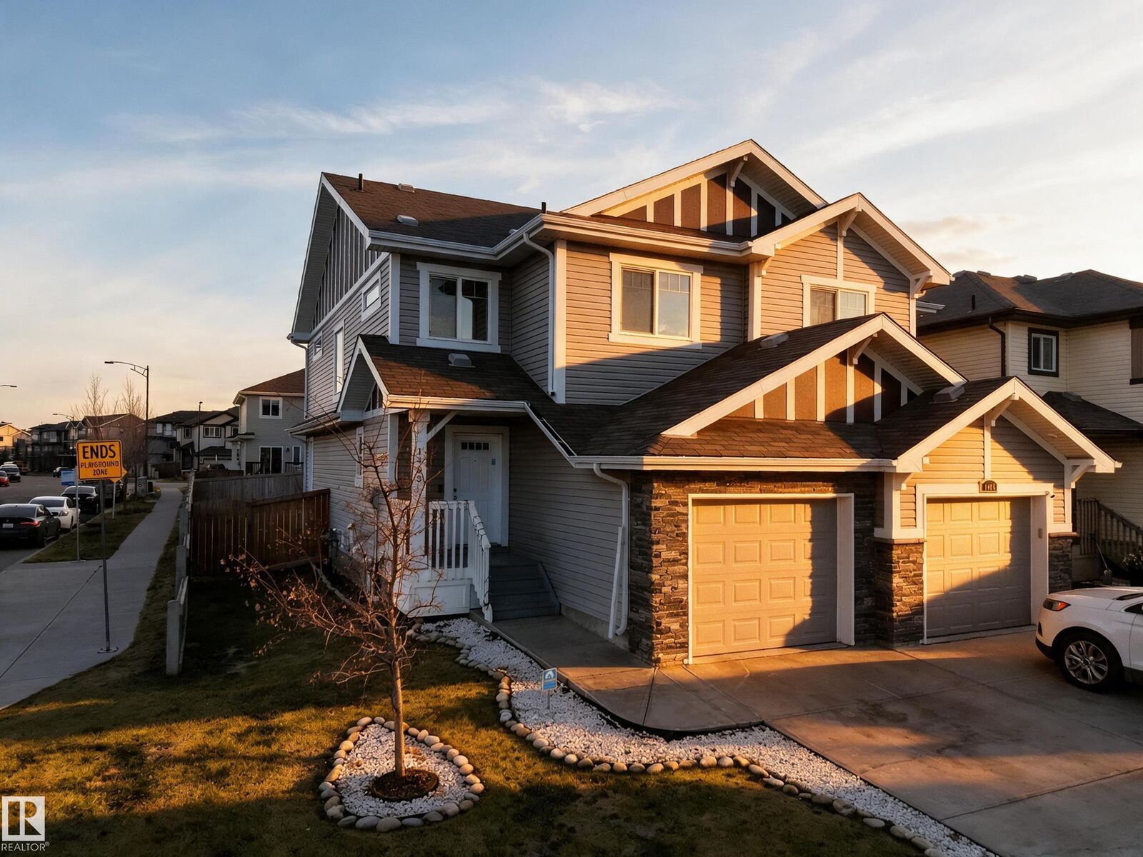 Property Photo: 1403 26 Ave NW AB T6T 0W1