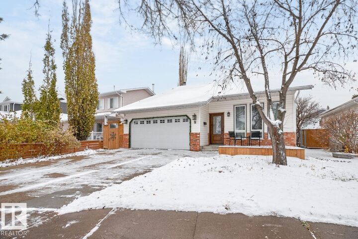 Property Photo:  9 Durand Place  AB T8N 4V5 