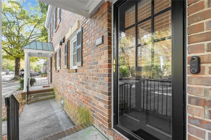 Property Photo:  6700 Roswell Road 19B  GA 30328 
