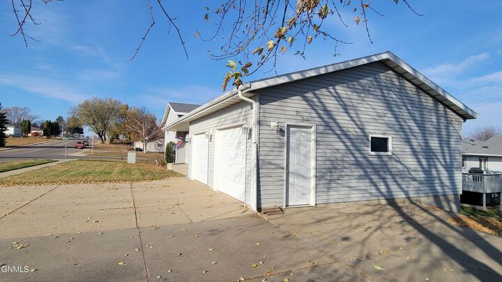 Property Photo:  400 Division Street NE  ND 58554 