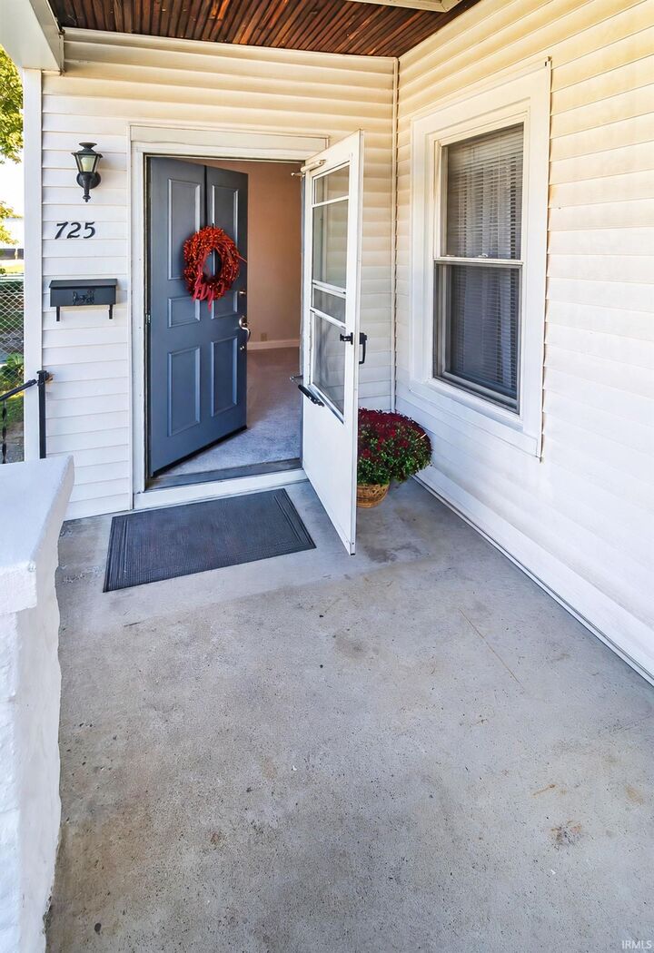 Property Photo:  725 E Oregon Road  IN 47711 