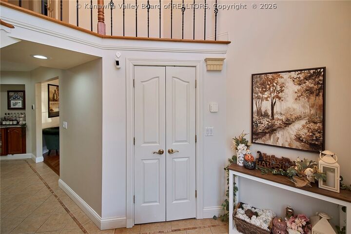 Property Photo:  6 Hidden Cove  WV 25313 
