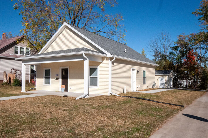 Property Photo: 82 Greenwood Avenue MI 49037